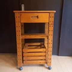 キャスター付きキッチンワゴンのサムネイル