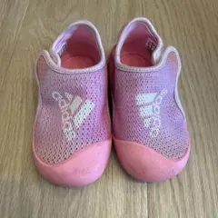 adidas ピンク メッシュ サンダル　13cm