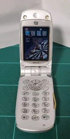 【通電確認済】au W11H シルバー 卓上ホルダ 背面カバー付き レトロ