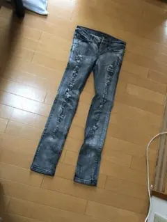 ダメージデニム　最終値下げ！　¥1280→