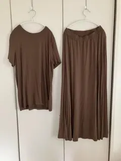 美品✨ニューバランス 東京デザインスタジオ オーラリー 半袖ニット セットアップ 美品✨ニューバランス 東京デザインスタジオ オーラリー 半袖ニット