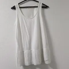 GU ホワイト ノースリーブ プリーツ裾 M