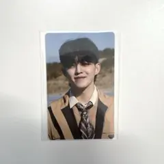 SEVENTEEN Lafuma ステッカー　エスクプス　バーノン　パフォチ SEVENTEEN Lafuma ステッカー エスクプス バーノン パフォチ - メルカリ