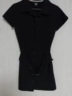 ミニワンピース黒　半袖ベルト付き
