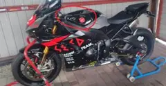 CBR1000RR-R SC82 社外エアボックスカバー ブラックのサムネイル