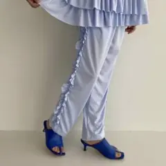 RhodolirioN カジュアルパンツ 花柄 レースサイドライン - メルカリ