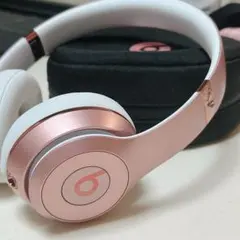 2025年最新】solo3ローズゴールド beatsの人気アイテム - メルカリ