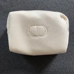 ディオールスノーエッセンスコフレ2023 ポーチ