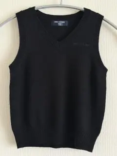 COMME CA DU MODE ブラック Vネック ベスト 110cm