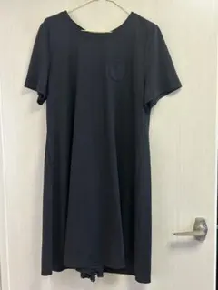 黒の3Lチュニック、バックジッパー付き