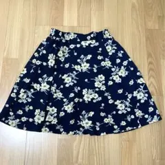 earth フラワープリント フレアスカート