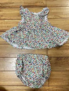 美品　小花柄ワンピース80のサムネイル