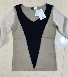 【新品タグ付き】Rady Vネック長袖ニット ベージュ×ブラック Fサイズ