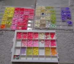 プラスチックビーズ　3ケース