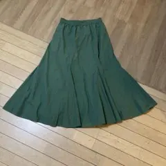 UNIQLO グリーン フレアスカート L