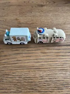 ディズニートミカ　ダッフィ　ジェラトーニ　ミニカー