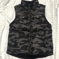 GAP kids リバーシブル ダウンベスト サイズ140 迷彩 無地 黒