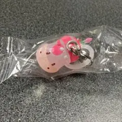 牧場物語　めじるしアクセサリー　いちご乳牛