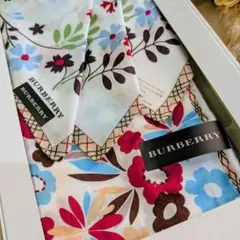 【新品・箱付】バーバリー BURBERRY ハンカチ 2枚セット 花柄 チェックのサムネイル