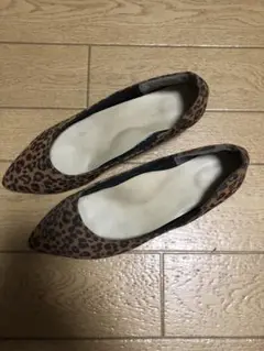 美品♡velikoko レオパード柄パンプス