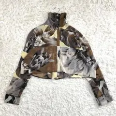 24681✨トクコプルミエヴォル ショート丈 ボタニカルシアーシフォンブラウスのサムネイル