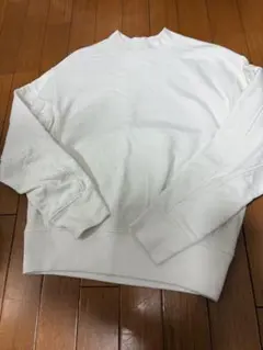 UNIQLO ホワイト モックネック スウェット トレーナーのサムネイル