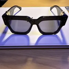 美品✨　アミリ　サングラス　JUMBO MA レザー　ケース　箱付き　ブラック 25ss 美品・レザー袋付 AMIRI アミリ ジャンボ MA ロゴ