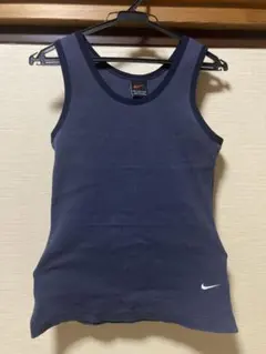 NIKE ネイビー　タンクトップ