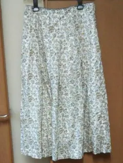 ひざ丈スカート 花柄 メイクレットのサムネイル