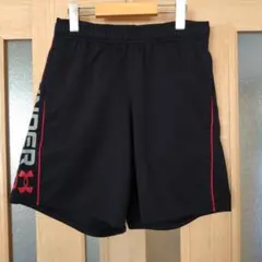 UNDER ARMOUR ブラックショートパンツ MD