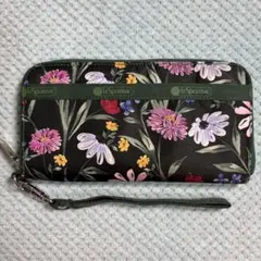 ｛美品｝レスポートサック　LeSportsac フローラル 長財布のサムネイル