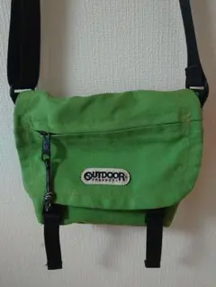 OUTDOOR PRODUCTS 緑色ショルダーバッグのサムネイル