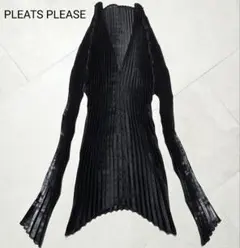 【未使用級】PLEATS PLEASE　カットソー 長袖 変形 伸縮性 ブラックのサムネイル