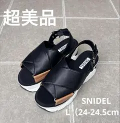 【超美品】SNIDEL 厚底サンダル　24.5cmのサムネイル