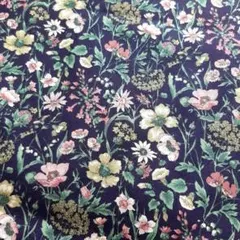 リバティビエラ ネイビー 花柄