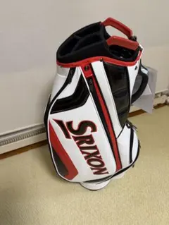 新品スリクソンキャディバッグ　GGC-S166 かなり軽量でカッコいいです。
