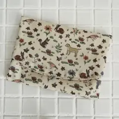 リバティ　ハンカチ　ハンドメイド　ハーフハンカチ　ガーゼハンカチ リバティプリント使用 ハーフガーゼハンカチ ハンドメイド - メルカリ