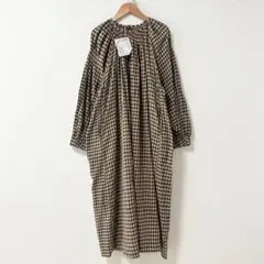 新品 45R カディの小花パッチワークドレス - メルカリ