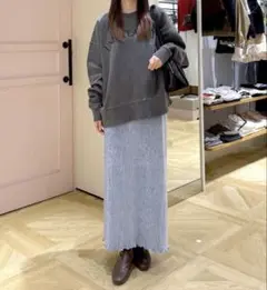 LOWRYS FARM シャイニーベロアタイトスカートブルー