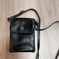 【美品】多収納 スマホショルダーバッグ 黒 合皮