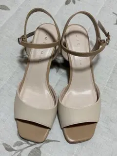【新品未使用】メルモ アンクルストラップサンダルのサムネイル