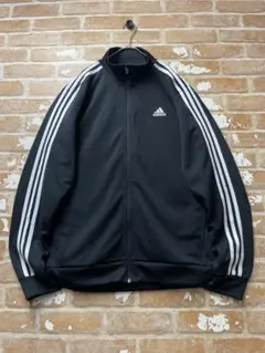 adidas アディダス　トラックジャケット　ジャージ　黒　ワンポイント　刺繍