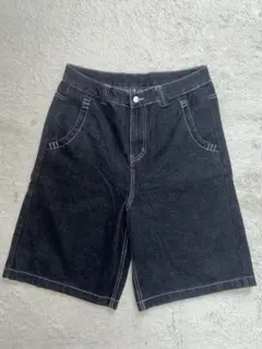 Item thumbnail for item c5668dcb-0c58-4d3e-b280-7747d3f2e840