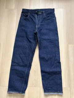 BEAMS ストレートデニム ダークブルーのサムネイル