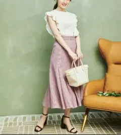 Noela カットワークレーススカート