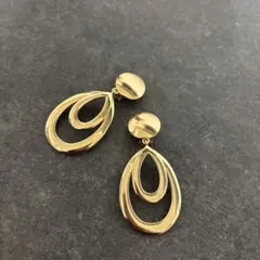 Item thumbnail for item b342b087-4b77-4e37-b8ff-515401fac6e8