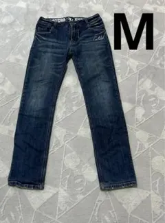 Item thumbnail for item 5b53b741-7c2c-4fe3-9b4f-1ae7bf5da7d3