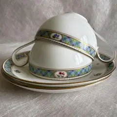 ノリタケ　ボーンチャイナ　 ティーカップ・ソーサー 花柄 チェック模様 金縁