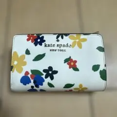 ケイトスペード　二つ折り財布
