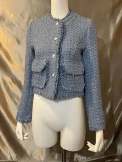 金ボタン ノーカラージャケット